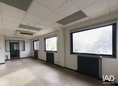 Local commercial - 2 820 m²