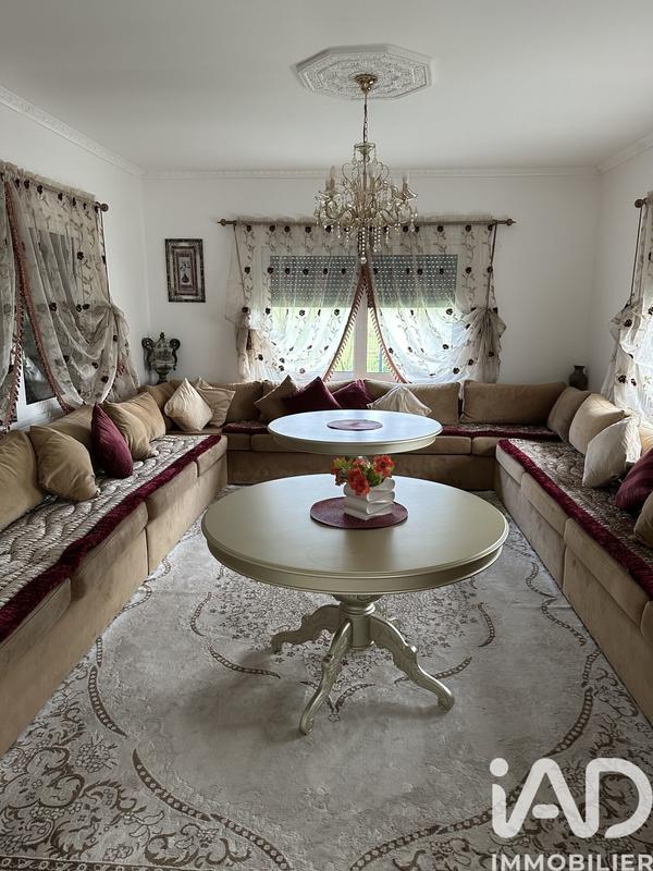 Maison - 180 m² - 6 pièces