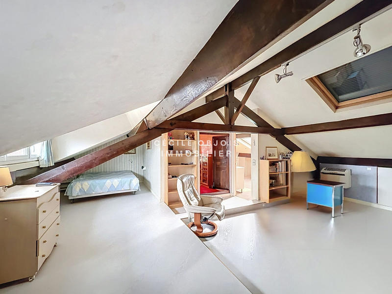 Maison ancienne - 220 m² - 7 pièces