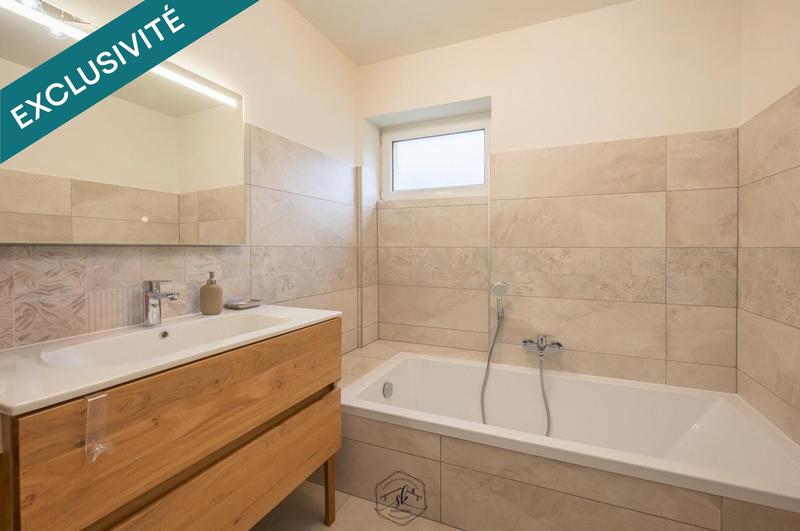 Maison - 104 m² - 4 pièces