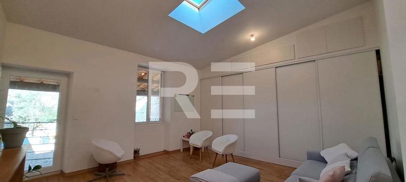 Maison de village - 185 m² - 6 pièces