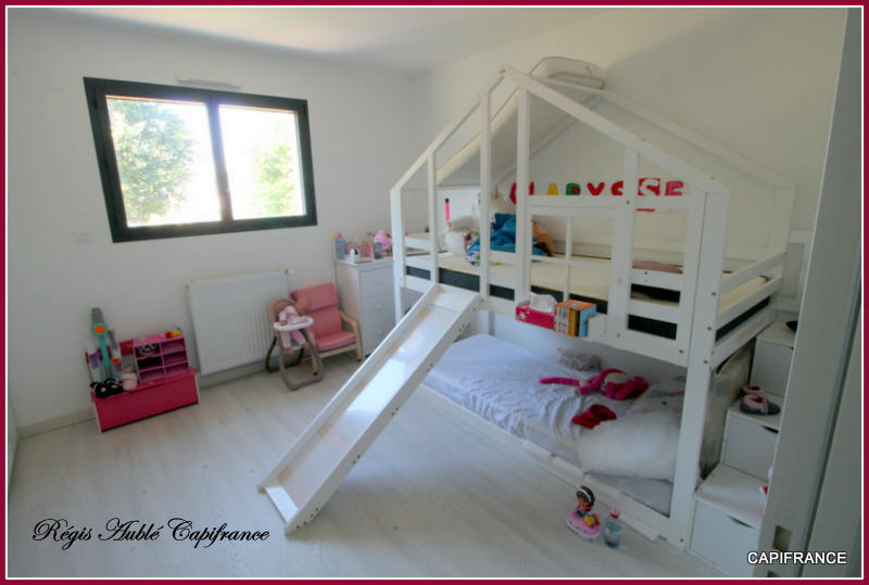 Maison - 121 m² - 6 pièces