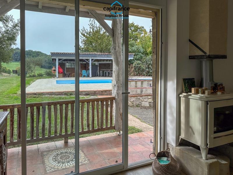 Propriété - 315 m² - 12 pièces