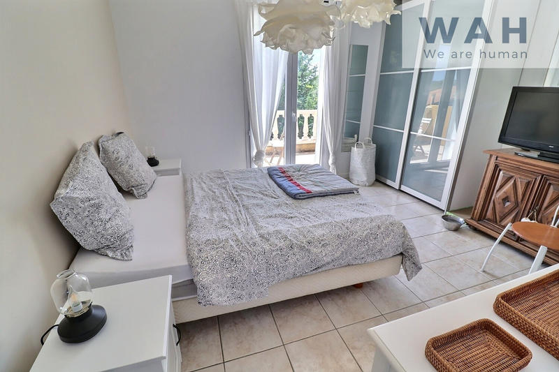 Villa - 167 m² - 6 pièces