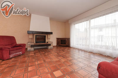 Maison - 196 m² - 8 pièces