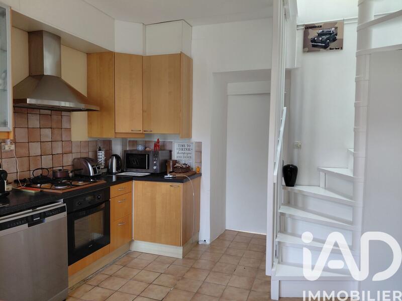 Maison - 375 m² - 5 pièces