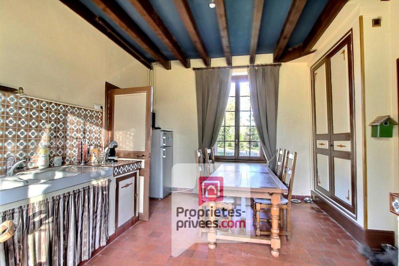 Propriété - 480 m² - 15 pièces