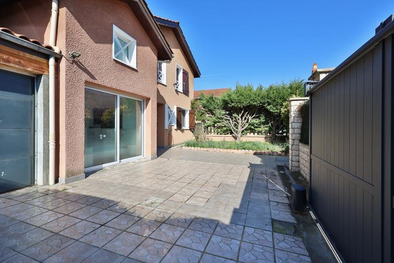 Maison - 115 m² - 6 pièces