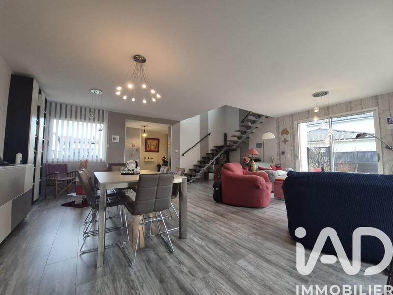 Maison - 170 m² - 6 pièces