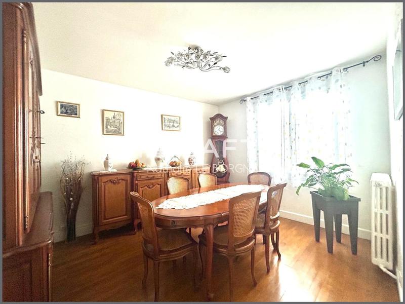 Appartement - 93 m² - 4 pièces