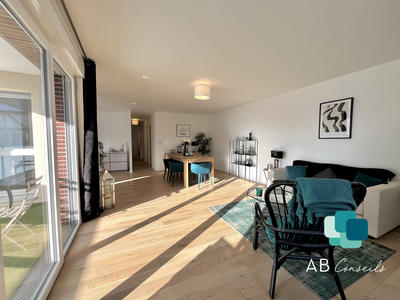 Appartement - 100 m² - 4 pièces