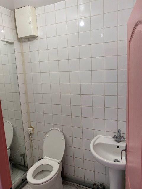 Local commercial - 20 m² - 2 pièces