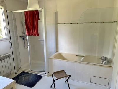 Maison traditionnelle - 102 m² - 6 pièces