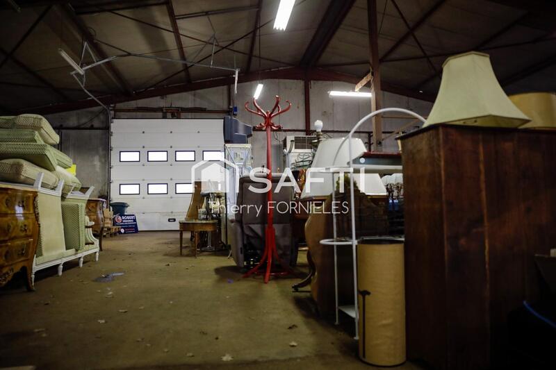 Local commercial - 1 500 m² - 15 pièces