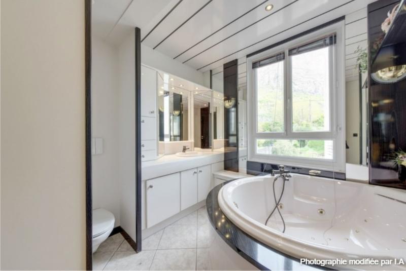 Maison - 251 m² - 6 pièces