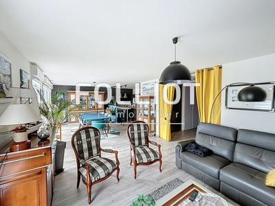 Appartement - 94 m² - 3 pièces