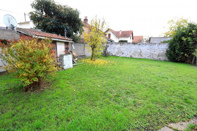 Maison - 92 m² - 5 pièces