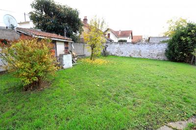 Maison - 92 m² - 5 pièces