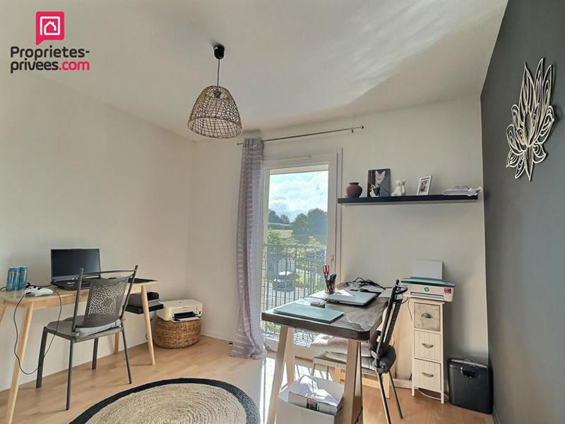 Maison - 104 m² - 4 pièces