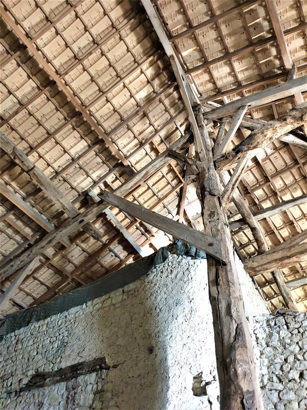 Grange - 123 m² - 4 pièces