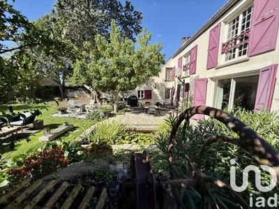 Maison - 209 m² - 7 pièces