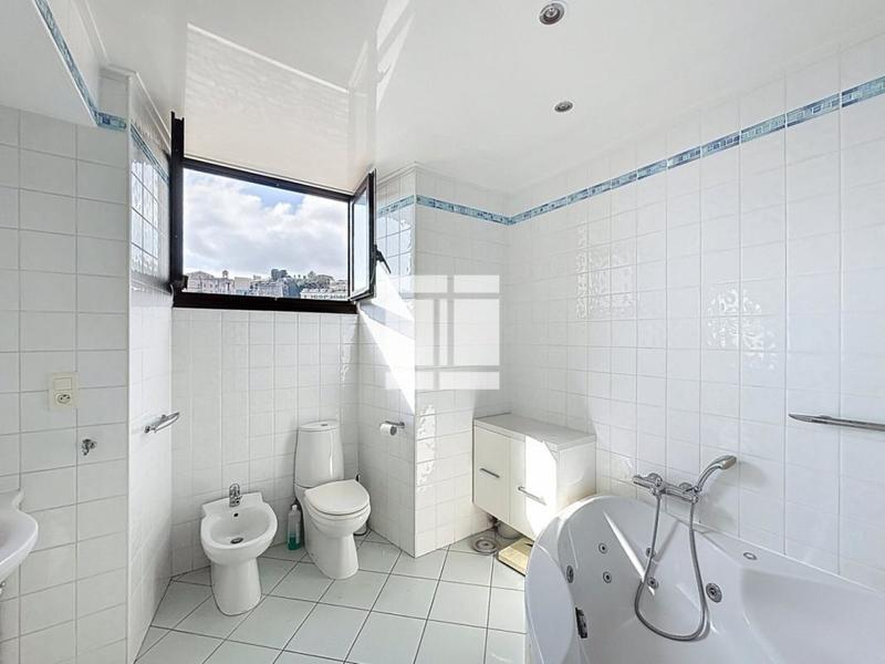 Appartement - 124 m² - 5 pièces