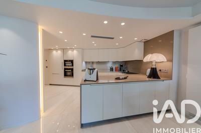 Appartement - 135 m² - 4 pièces