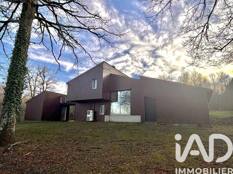 Maison - 185 m² - 6 pièces