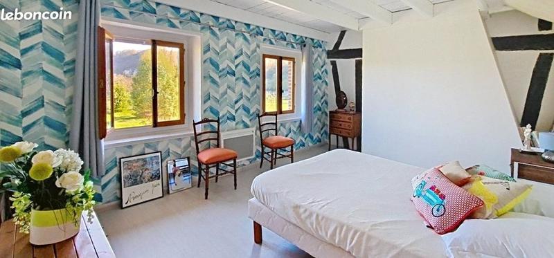 Maison - 205 m² - 8 pièces