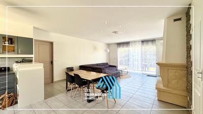 Maison - 93 m² - 5 pièces