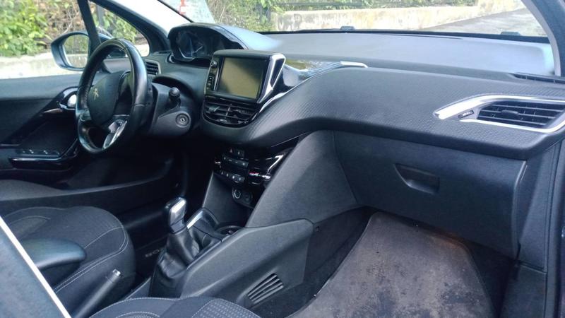 Peugeot 208 II 1.5 BlueHDi 100 Allure