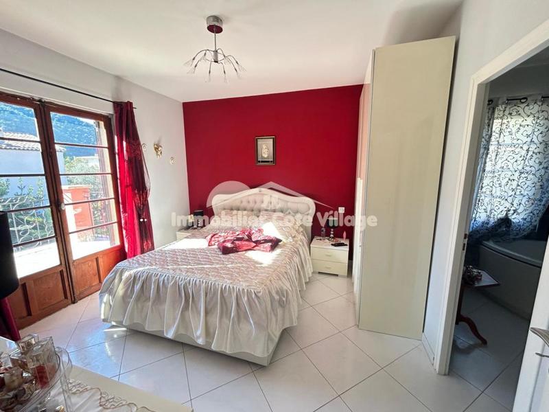 Villa - 115 m² - 6 pièces