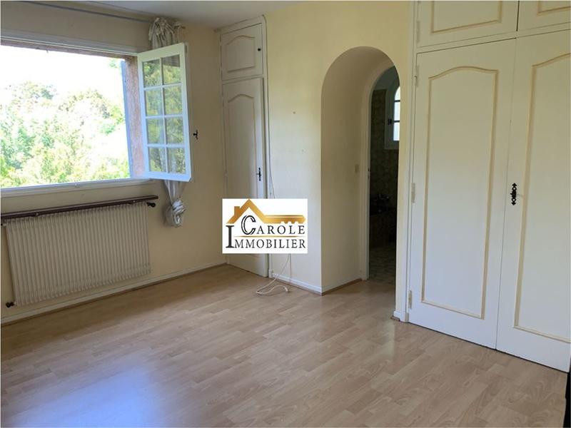 Propriété - 202 m² - 8 pièces