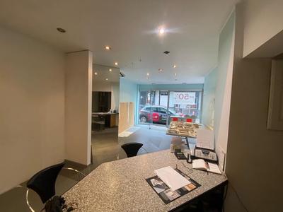 Local commercial - 70 m² - 3 pièces