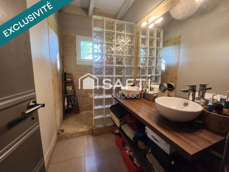 Maison - 221 m² - 5 pièces