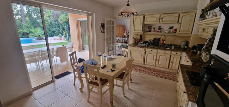 Villa - 230 m² - 7 pièces