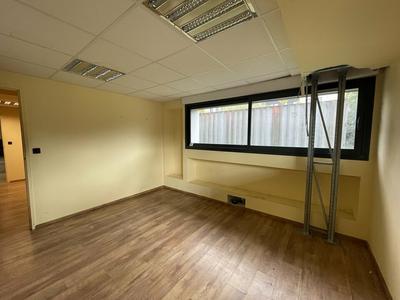 Local commercial - 300 m²