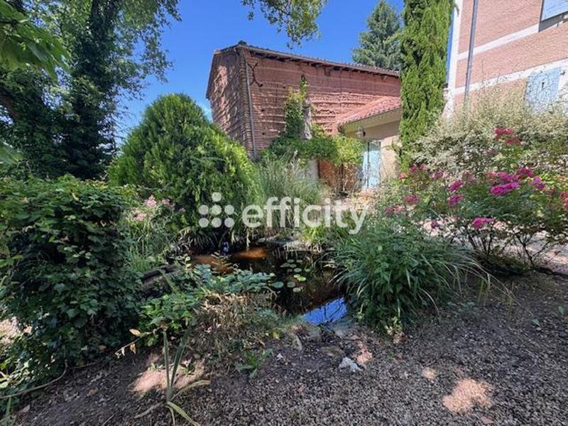 Maison - 220 m² - 10 pièces