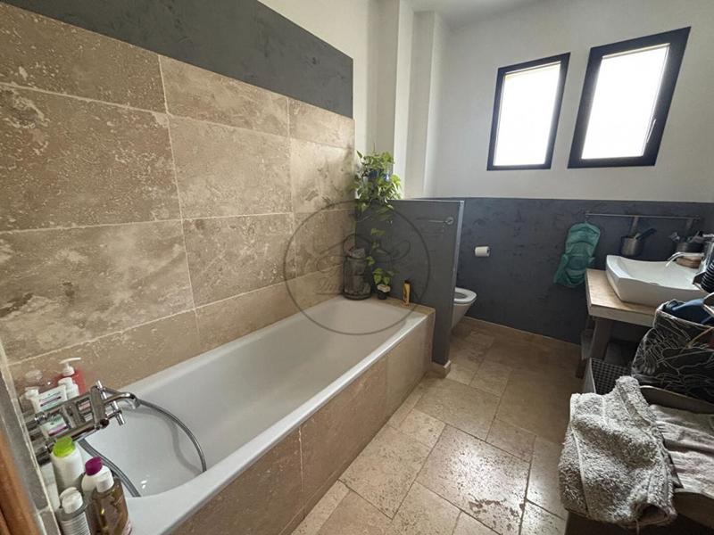 Maison - 157 m² - 6 pièces