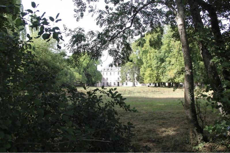 Château - 2 000 m² - 40 pièces