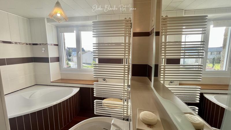 Maison - 140 m² - 7 pièces