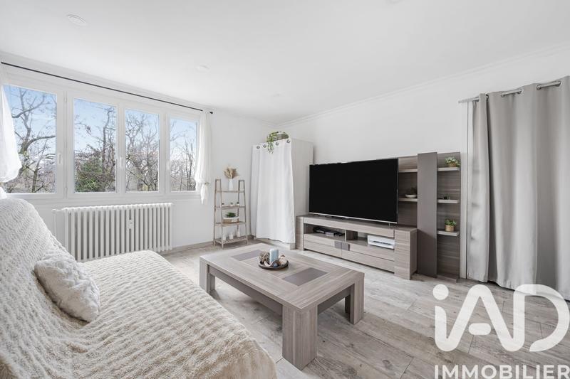 Appartement - 90 m² - 4 pièces