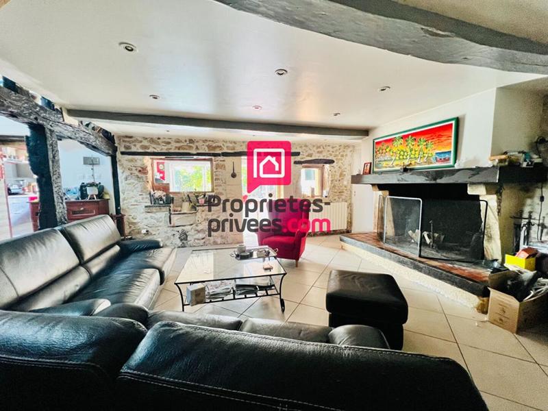 Maison - 263 m² - 11 pièces