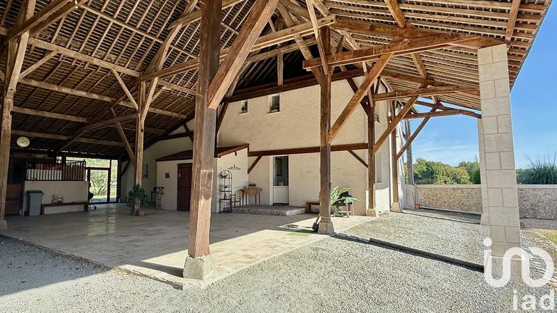 Maison - 477 m² - 15 pièces