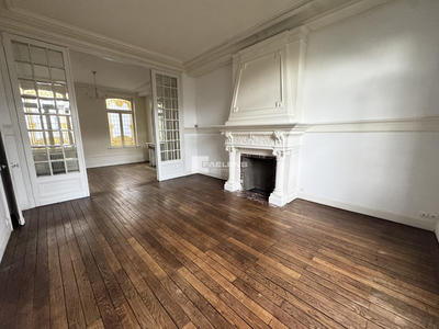 Appartement - 141 m² - 5 pièces