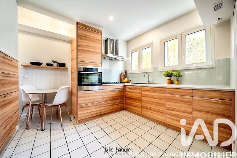 Maison - 80 m² - 5 pièces