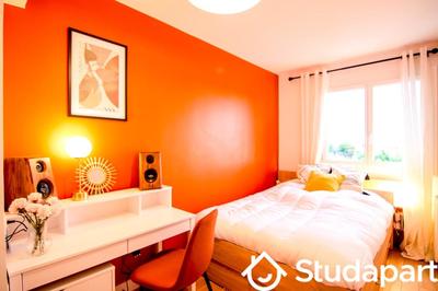 Chambre - 10 m² - 1 pièce