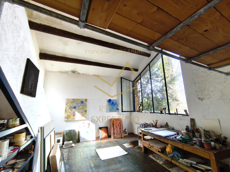 Maison - 205 m² - 7 pièces