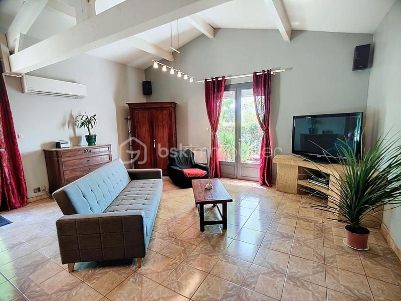 Pavillon - 160 m² - 5 pièces