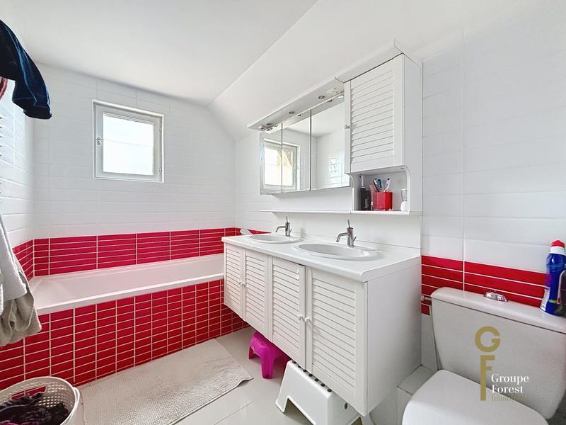 Maison - 145 m² - 7 pièces